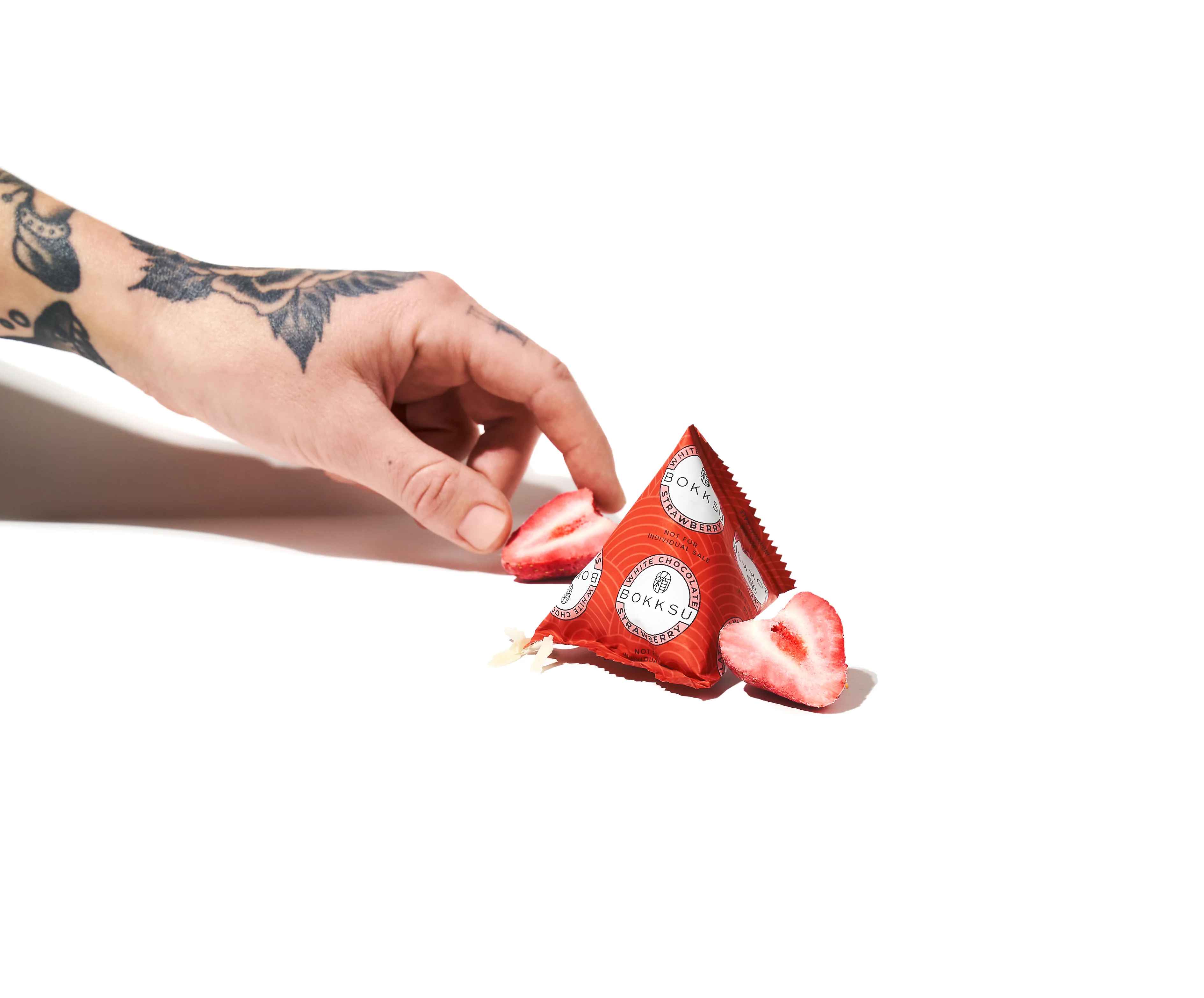 Bokksu White Strawberry 1 Piece - Image 3