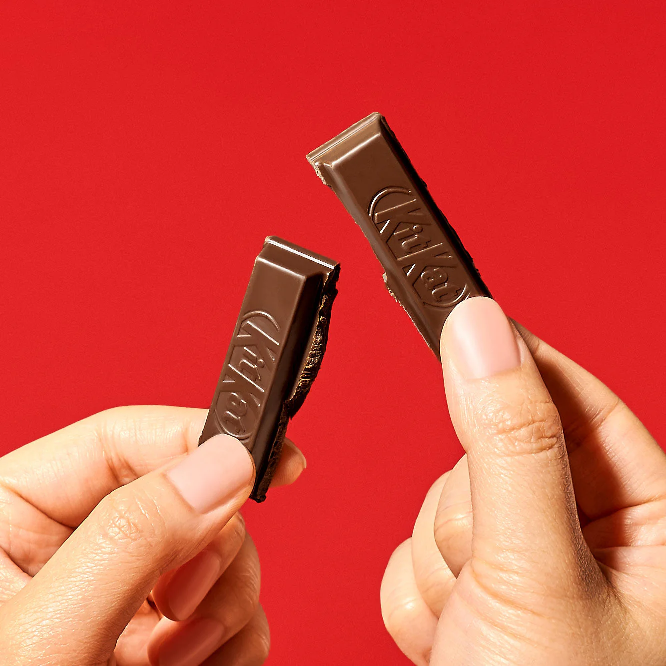 Japanese Kit Kat: Strawberry Chocolate Cake - Image 3