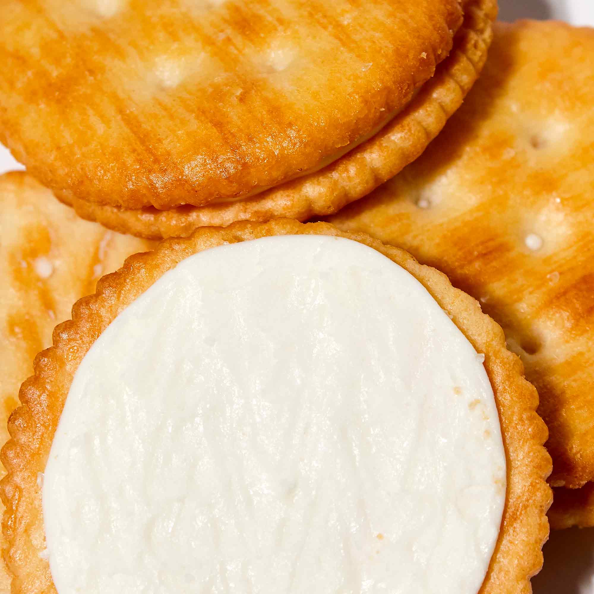 Japanese Ritz Cracker Sandwich: Vanilla - Image 2